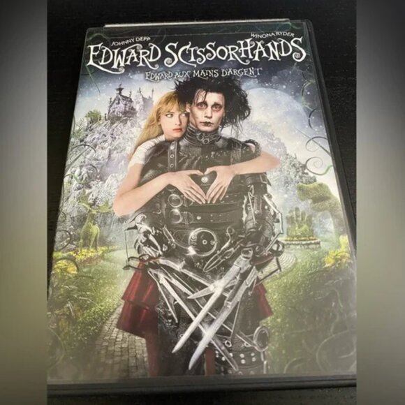 🔴2/$10 SALE🔴 Edward Scissorhands Movie DVD - Picture 1 of 2
